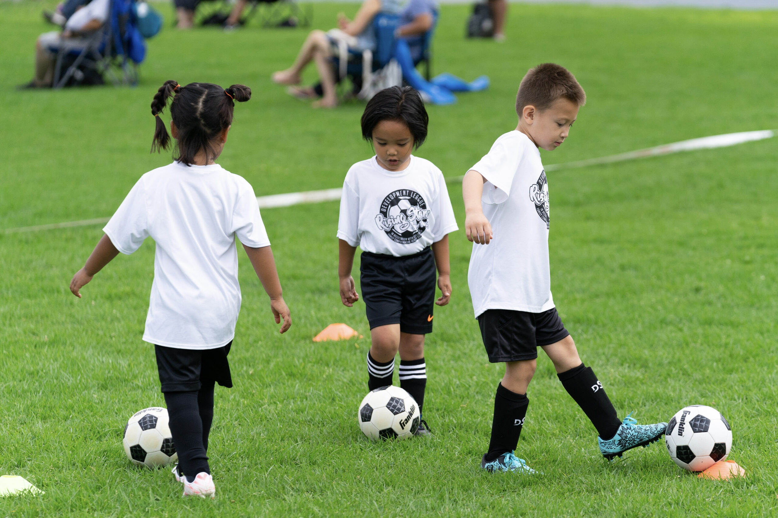 Providing all children with the ultimate football experience - SoccerstarsUK